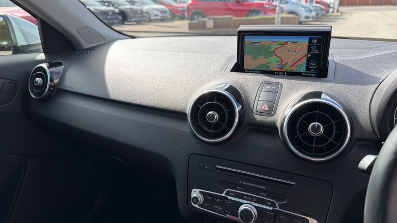 Audi A1 1.0 TFSI Sport Nav 5dr Petrol Hatchback